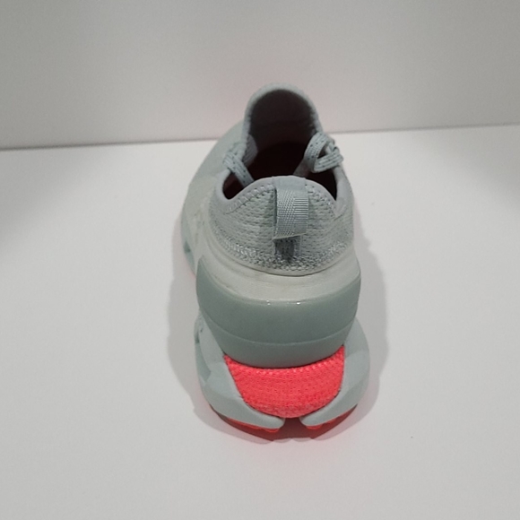 Women's UA HOVR Phantom SE Shoes - Picture 2 of 5